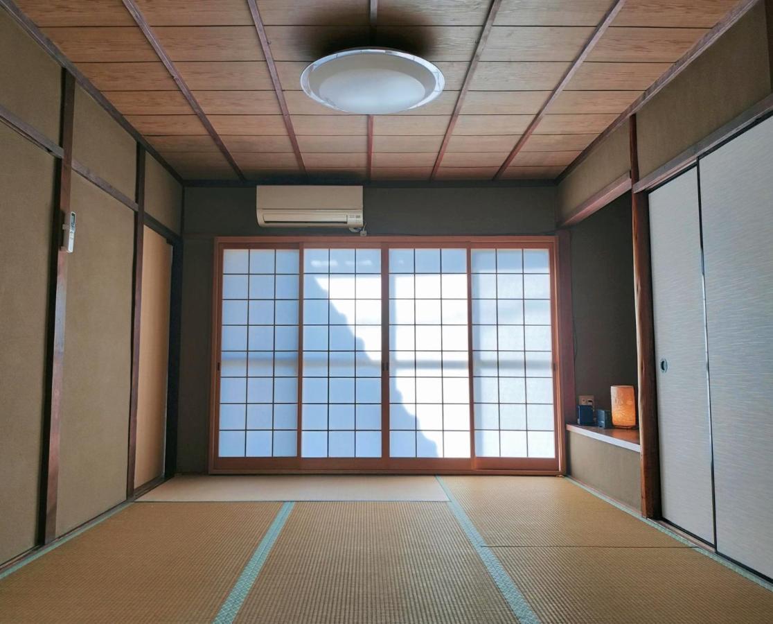 Retro Villa Fooga 昭和町屋貸切 風雅 Kinugasa Eksteriør billede