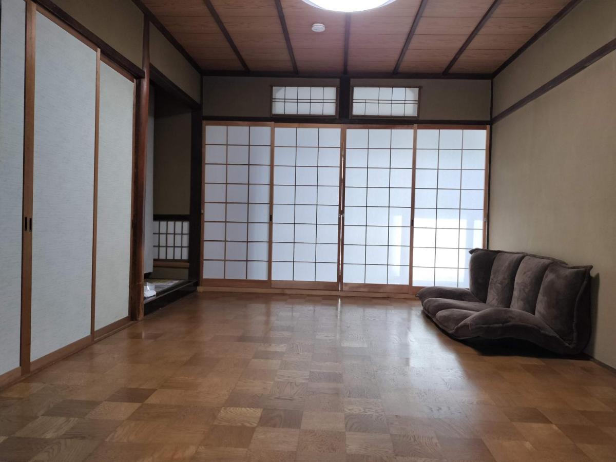 Retro Villa Fooga 昭和町屋貸切 風雅 Kinugasa Eksteriør billede