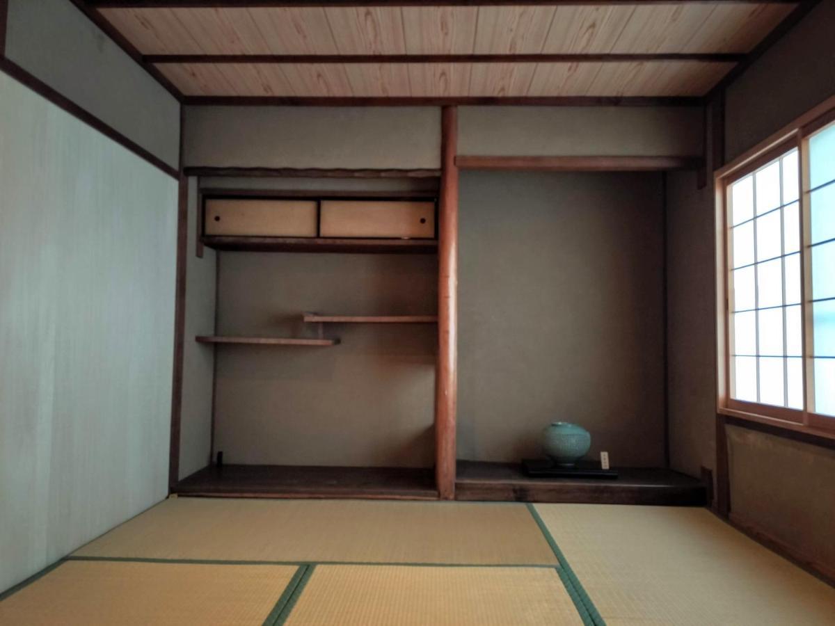Retro Villa Fooga 昭和町屋貸切 風雅 Kinugasa Eksteriør billede